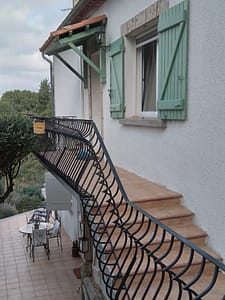 Extérieurs gîte les Pousterles à Brignac (Hérault)